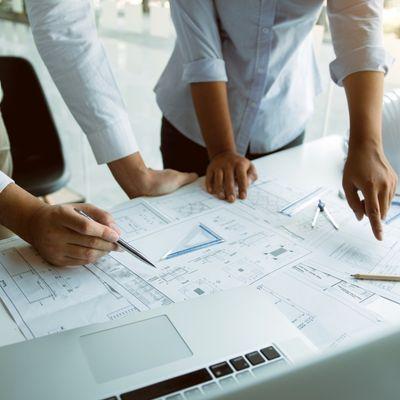 أثاث حديقة منحني لغرفة المعيشة، طقم أريكة خشبية بتصميم عصري وخيارات قابلة للتخصيص 25